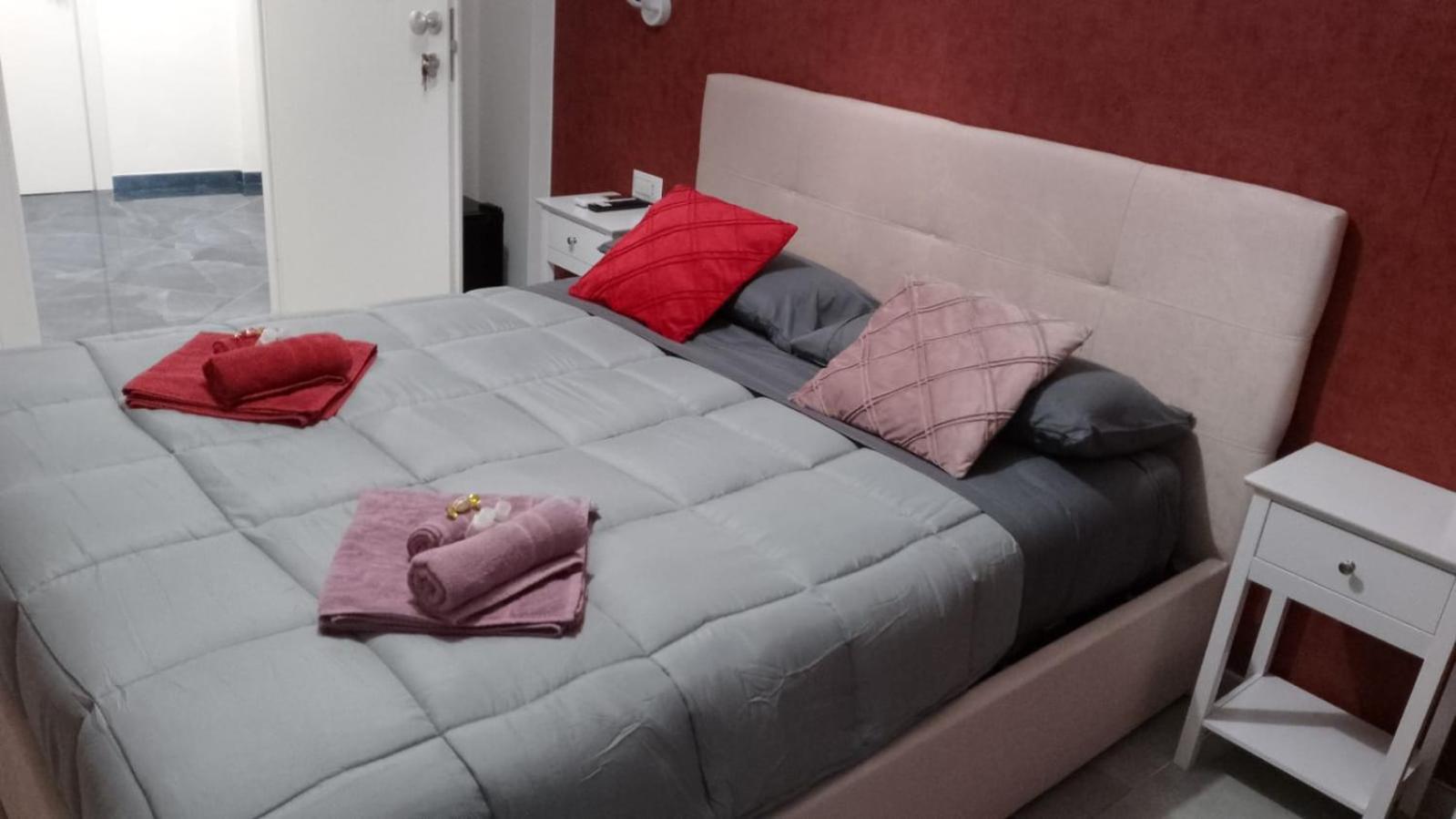 Juno Apartments Рим Екстериор снимка